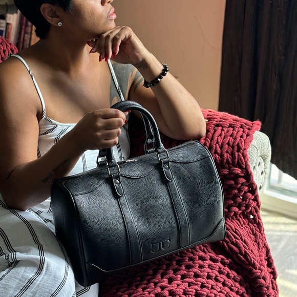 Jennell Vegan leather Luxury Duffle Bag - Picture 3 of 3